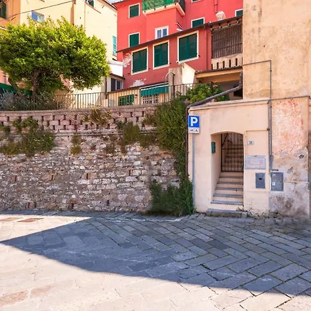 Casaviva - Piazza Mameli 26 Imperia